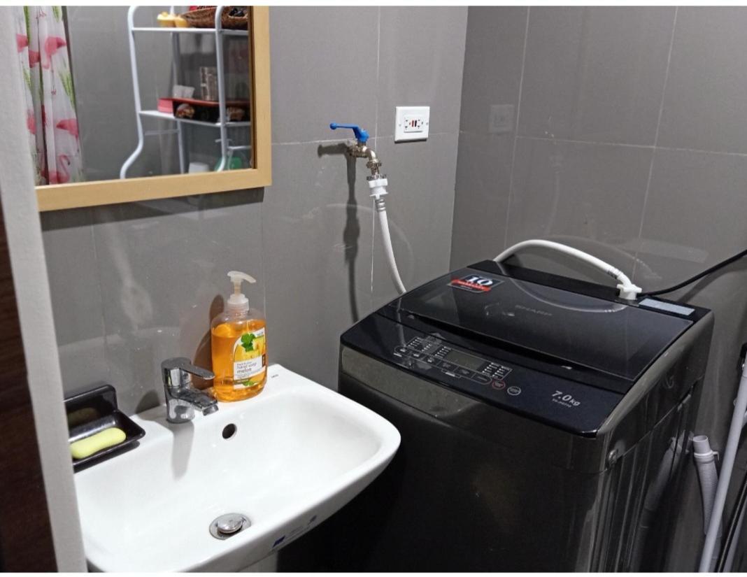 Marivic'S Place At Air Residences Makati Manila Zewnętrze zdjęcie